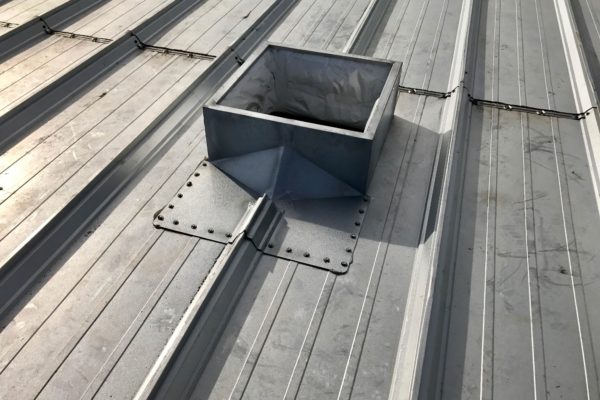 Installed one piece hybrid roof curb